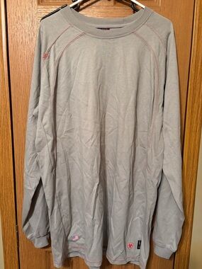 Ariat FR Fire Resistant Light Gray Long Sleeve Tee NWOT